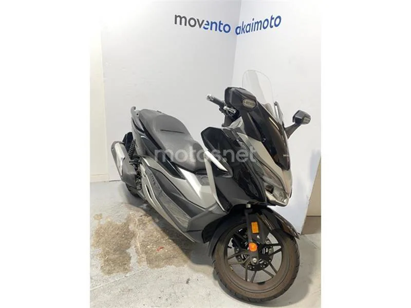 Honda Forza – Vista 10