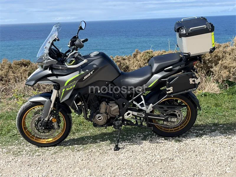 QJ Motor SRT 700 X – Vista 2