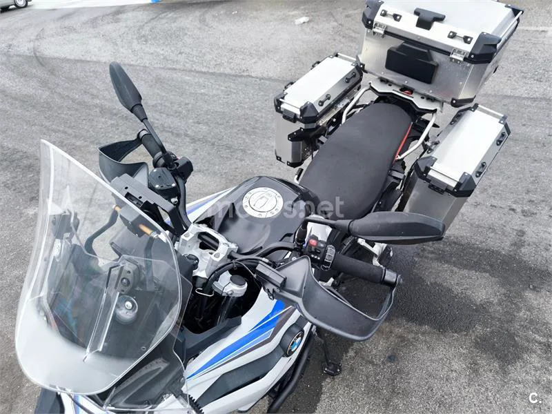 BMW F 750 – Vista 11