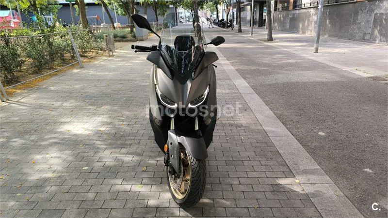 Yamaha XMAX 125 – Vista 12