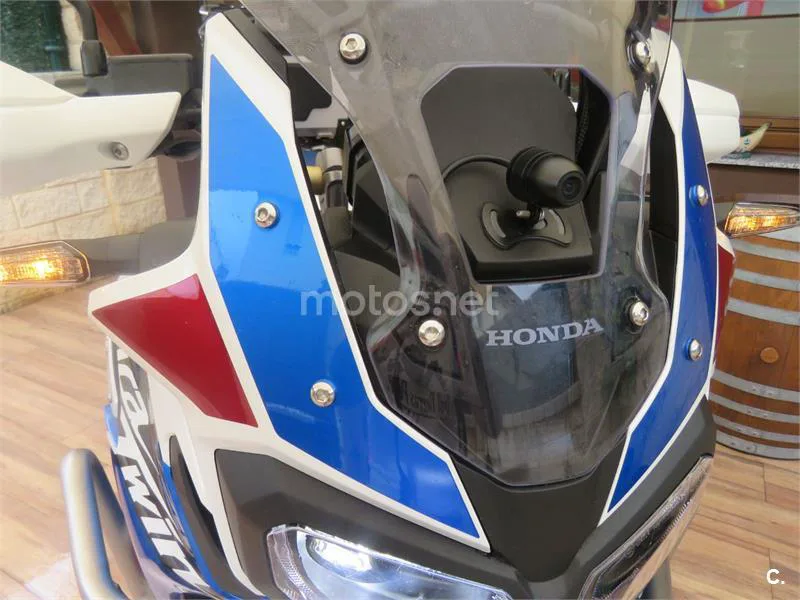 Honda CRF 1000L Africa Twin – Vista 14