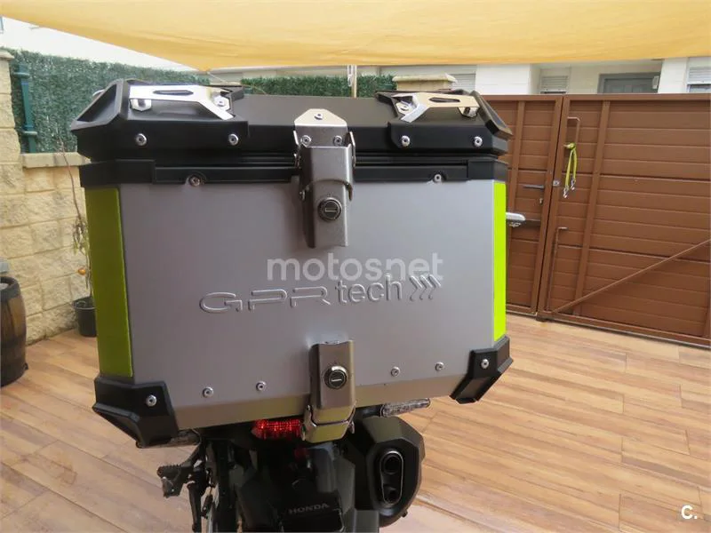 Honda CRF 1000L Africa Twin – Vista 15