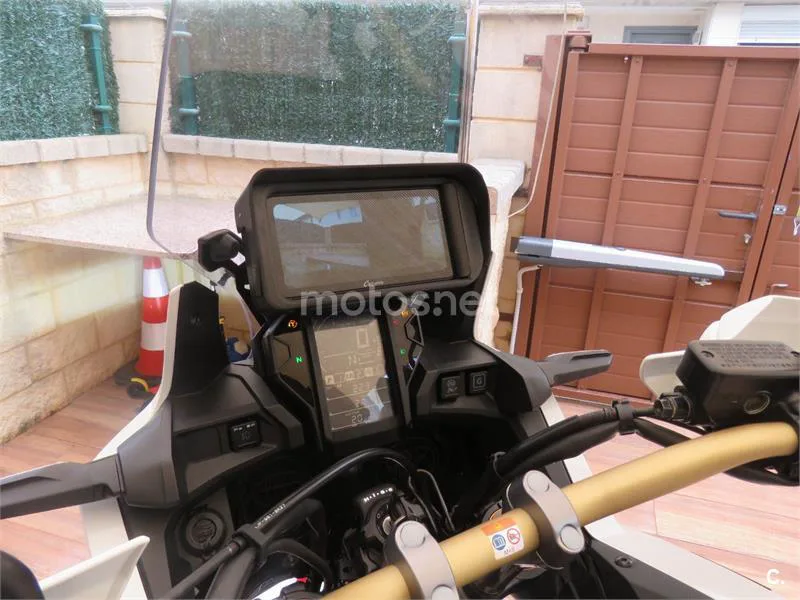 Honda CRF 1000L Africa Twin – Vista 19