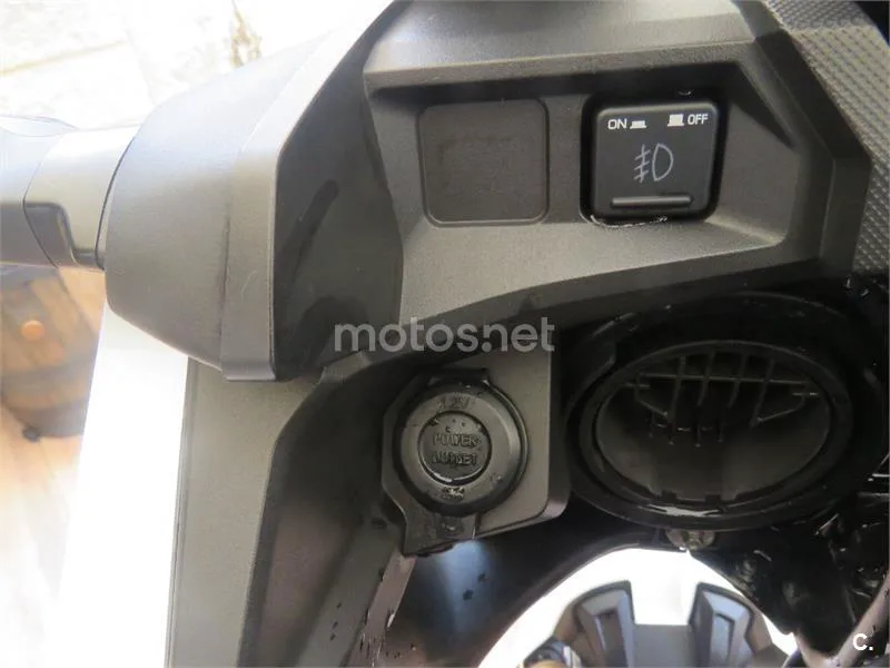Honda CRF 1000L Africa Twin – Vista 20
