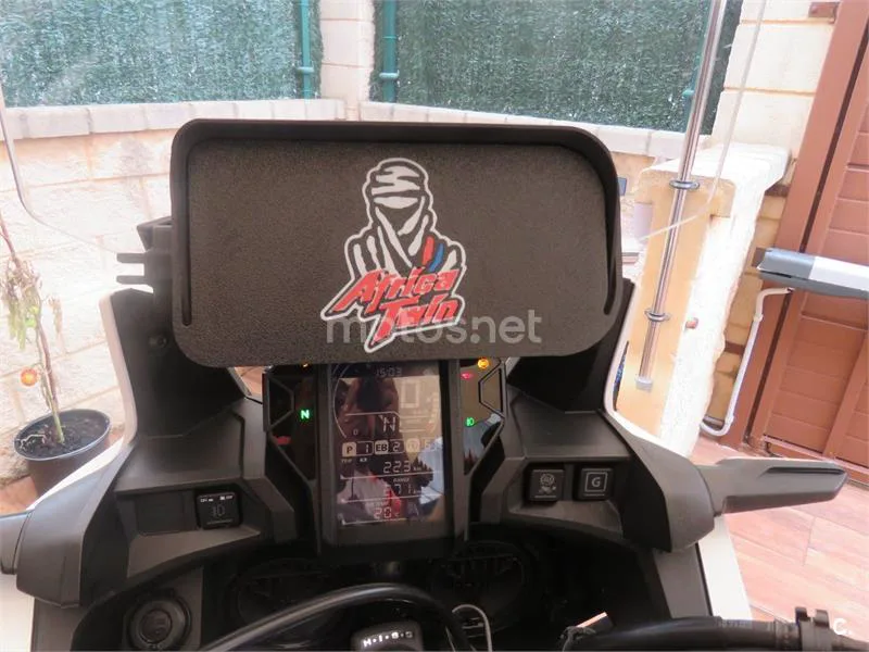 Honda CRF 1000L Africa Twin – Vista 22