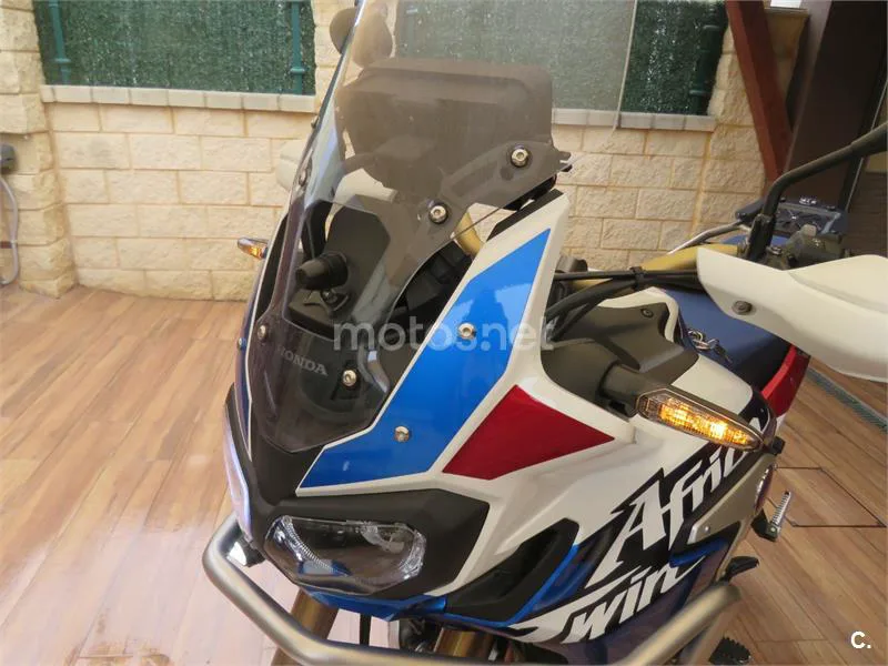 Honda CRF 1000L Africa Twin – Vista 23