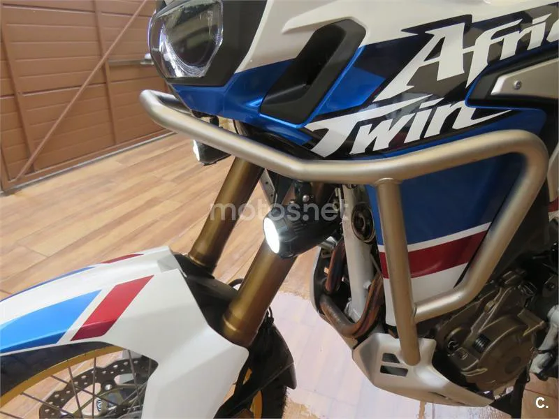 Honda CRF 1000L Africa Twin – Vista 8