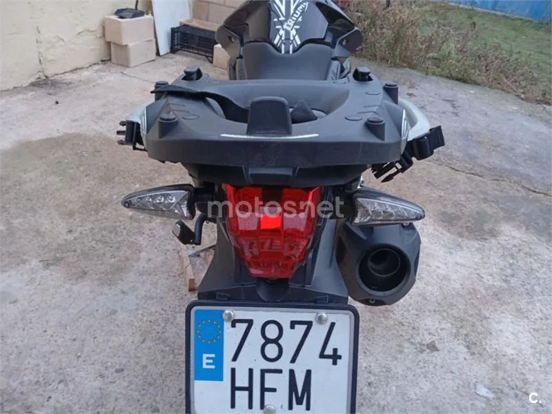 Triumph Tiger 800 – Vista 3