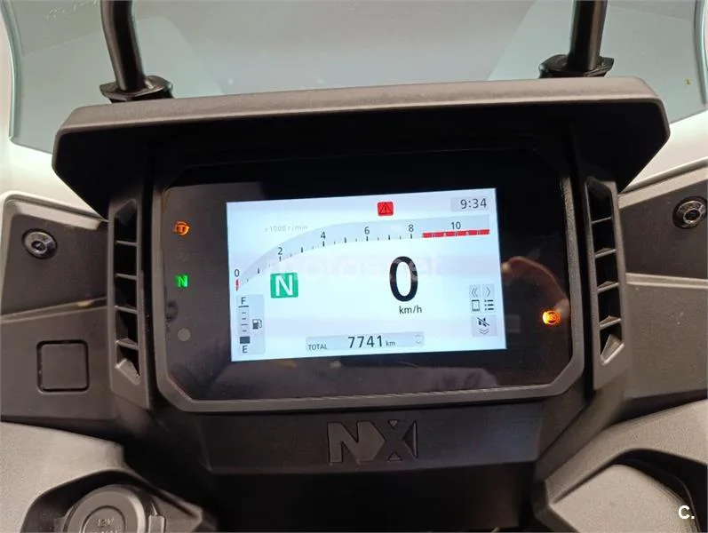Honda NX500 - Vista 3