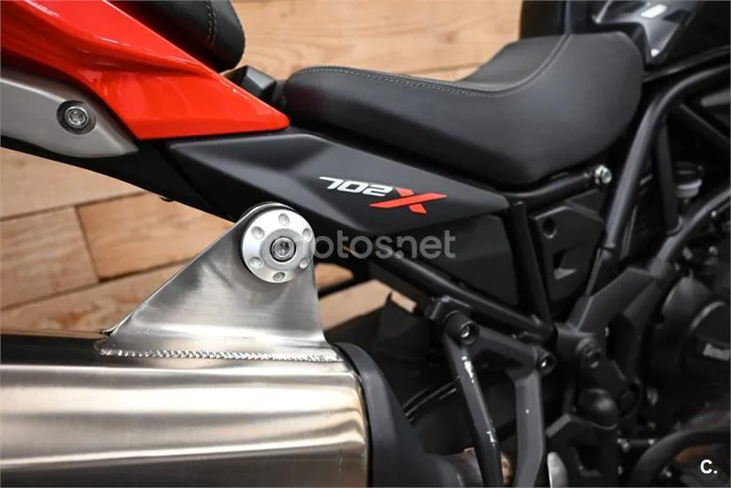 Benelli TRK 702 X – Vista 13