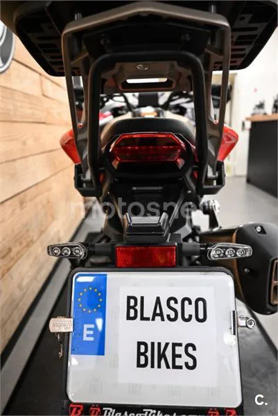 Benelli TRK 702 X – Vista 27