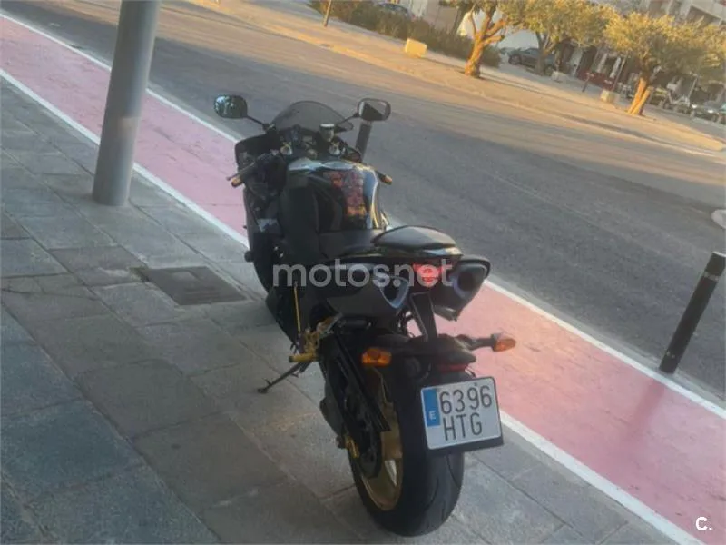 Yamaha R1 – Vista 3