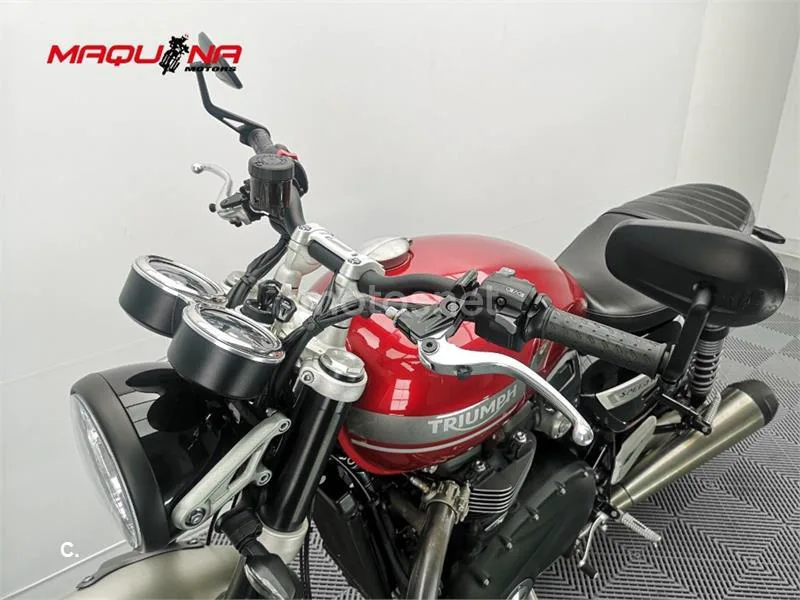 Triumph Speed Twin 1200 – Vista 18