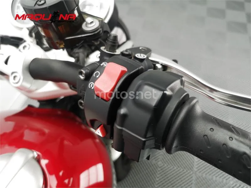 Triumph Speed Twin 1200 – Vista 9