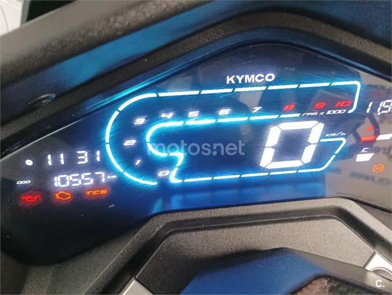 Kymco DTX 350 – Vista 5