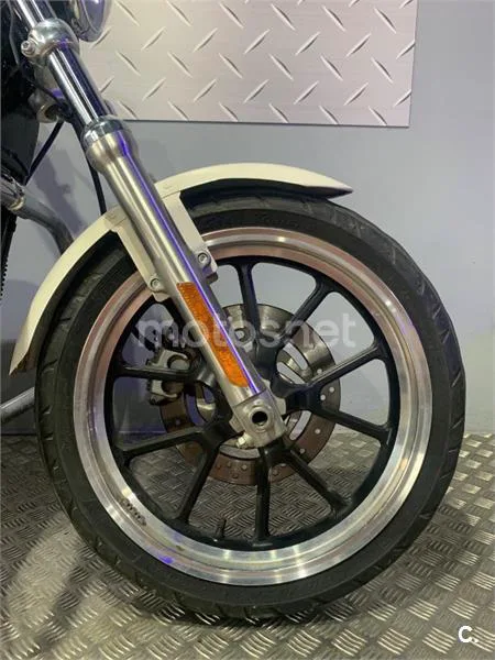 Harley-Davidson Sportster 883 – Vista 5