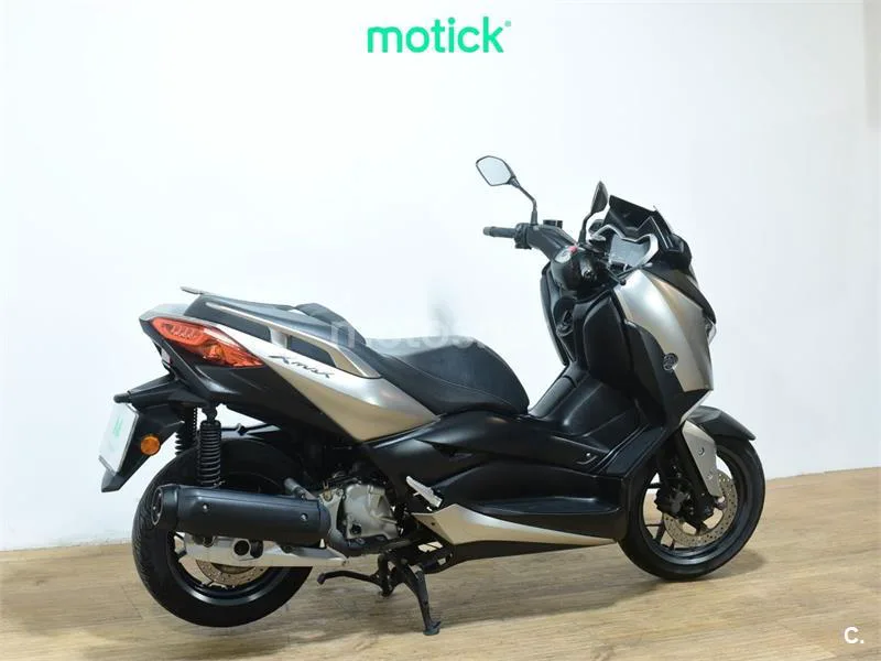 Yamaha XMAX 125 – Vista 10