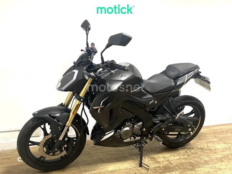 Keeway RKF 125 – Vista 11