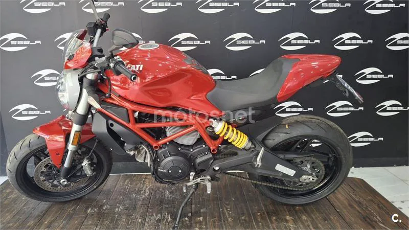 Ducati Monster 797 – Vista 3