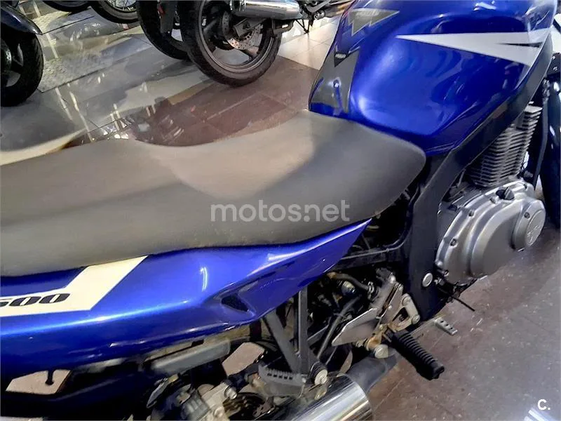 Suzuki GS 500 – Vista 15