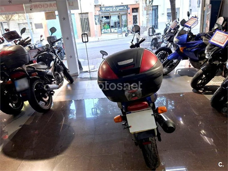 Suzuki GS 500 – Vista 5