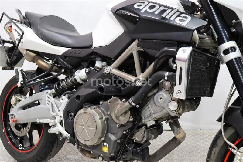 Aprilia Shiver 750 – Vista 12