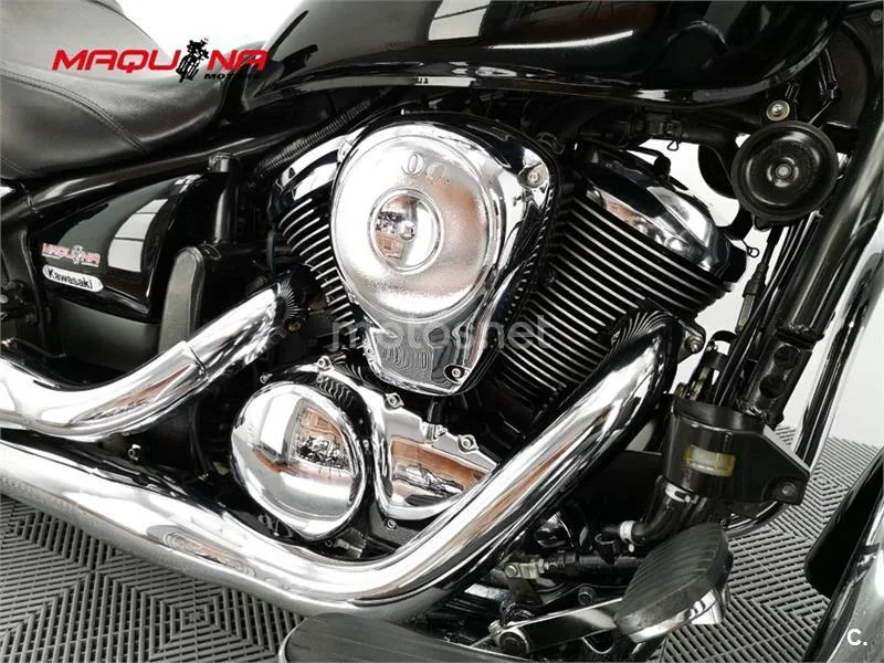 Kawasaki VN 900 Classic – Vista 19