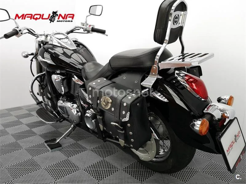 Kawasaki VN 900 Classic – Vista 22