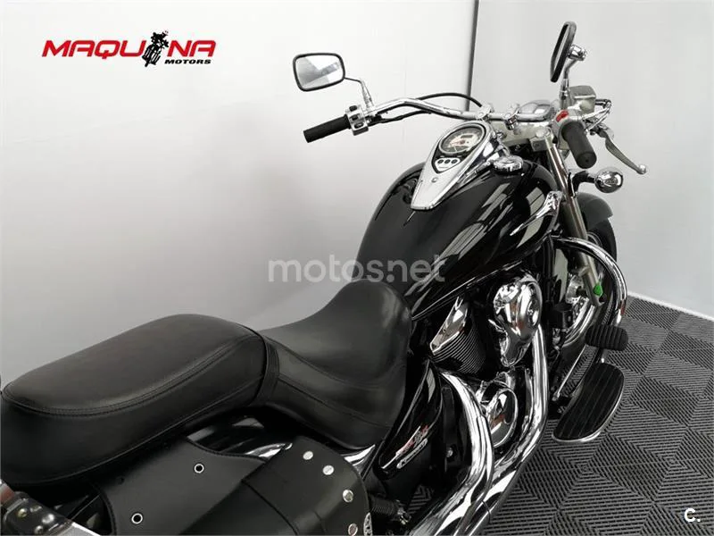 Kawasaki VN 900 Classic – Vista 8