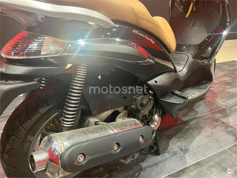 Piaggio Beverly 400 – Vista 14