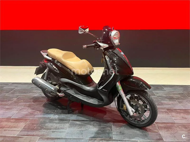 Piaggio Beverly 400 – Vista 5