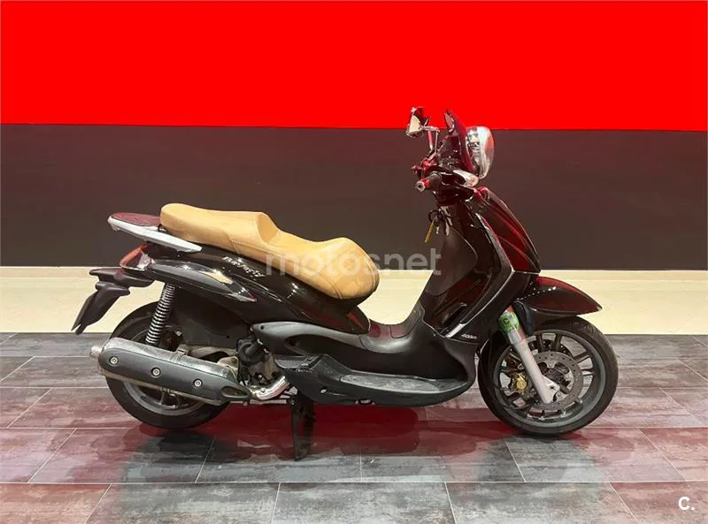 Piaggio Beverly 400 – Vista 6