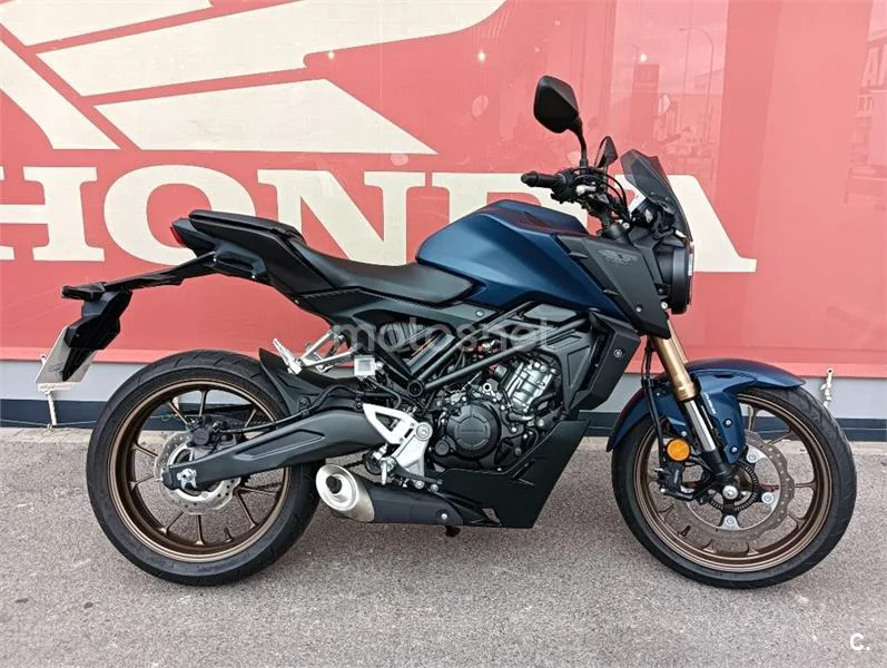 Honda CB 125 R – Vista 4