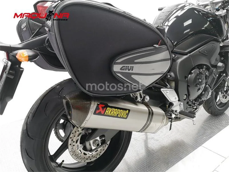 Yamaha FZ1 – Vista 14