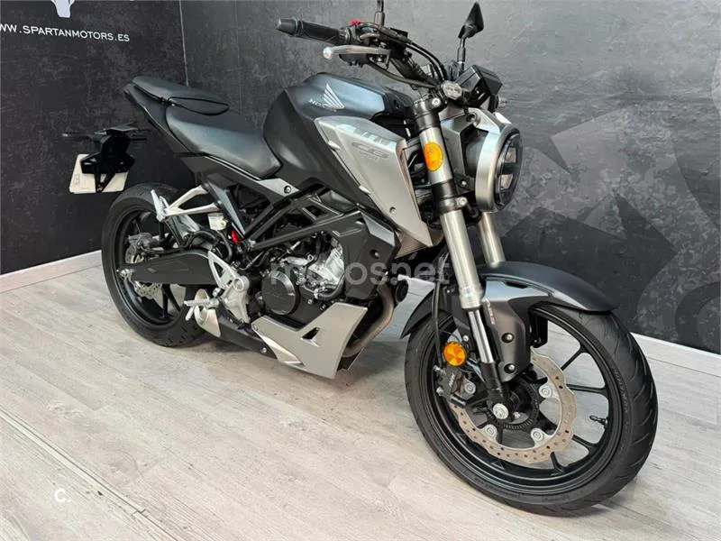 Honda CB 125 R – Vista 6