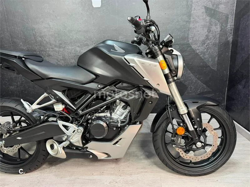 Honda CB 125 R – Vista 10