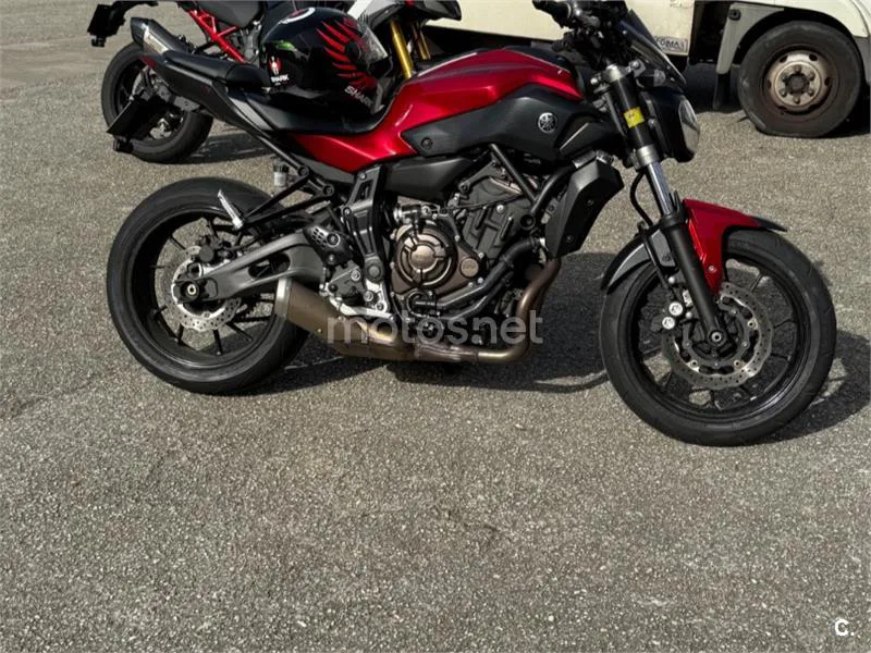 Yamaha MT-07 – Vista 4