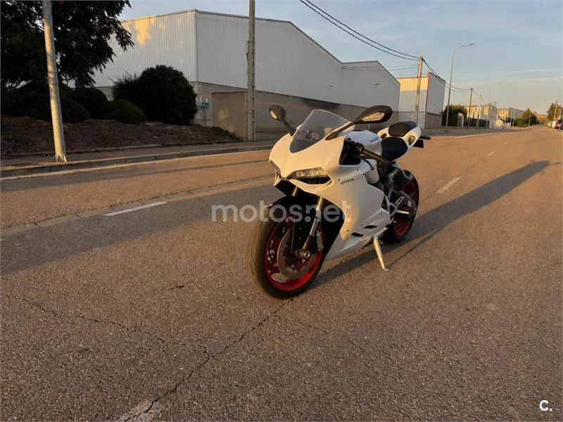 Ducati 899 Panigale – Vista 9