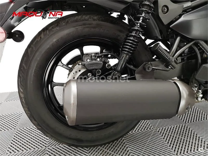 Kawasaki Eliminator 500 – Vista 13