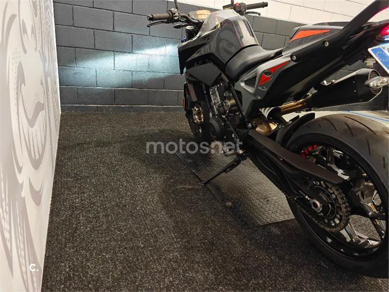 KTM 790 – Vista 5