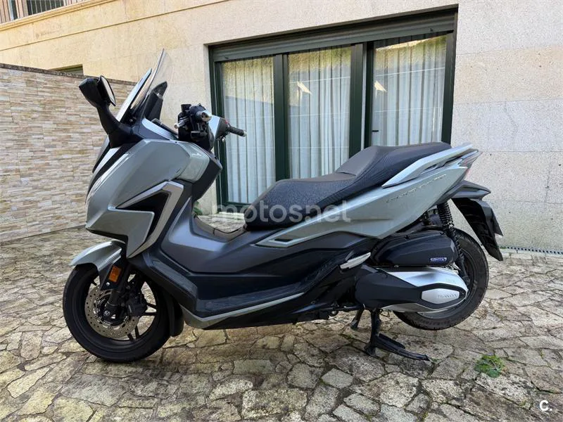 Honda Forza 350 – Vista 3