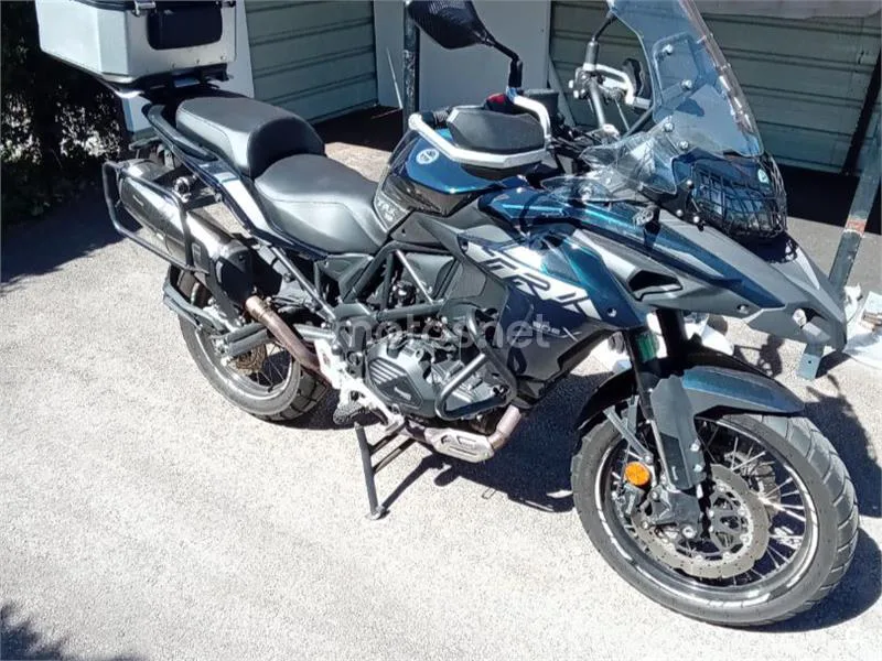 Benelli TRK 502 – Vista 2