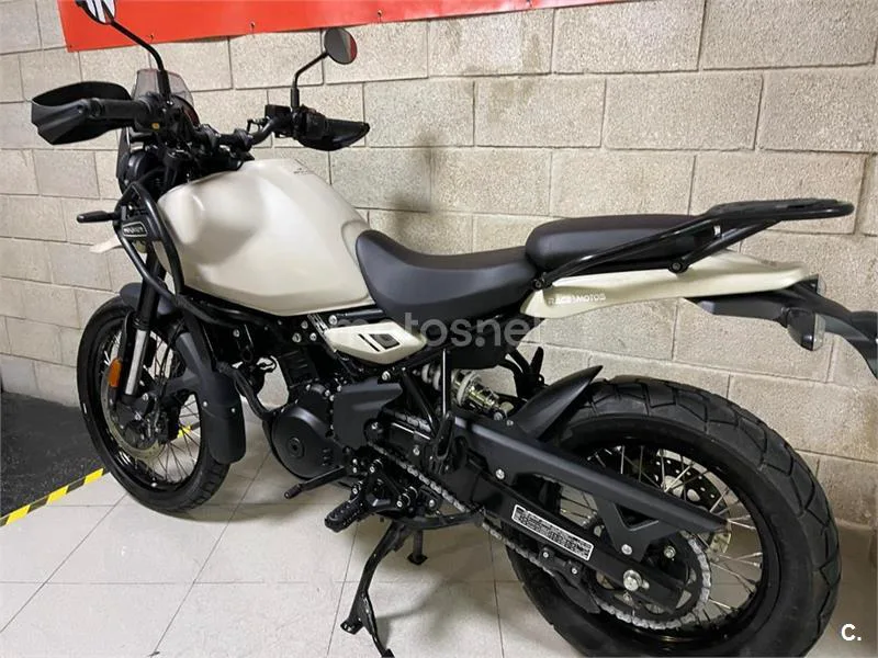 Royal Enfield Himalayan 450 – Vista 3