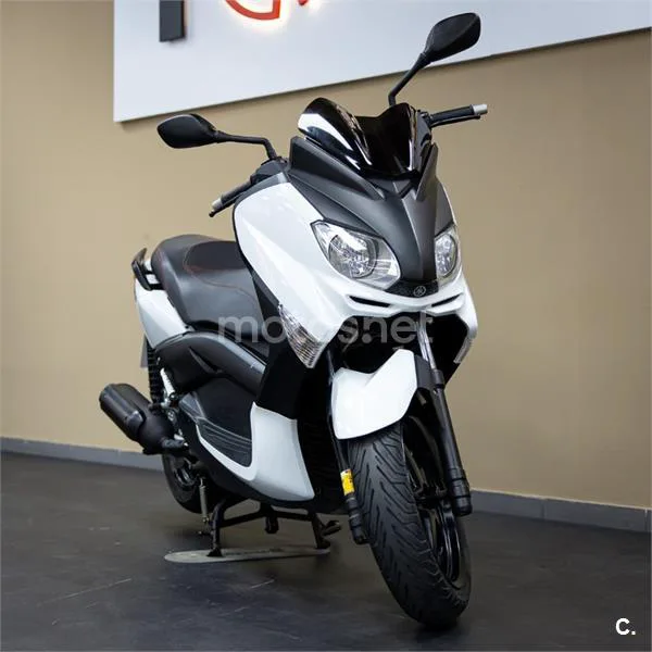 Yamaha XMAX 250 – Vista 3