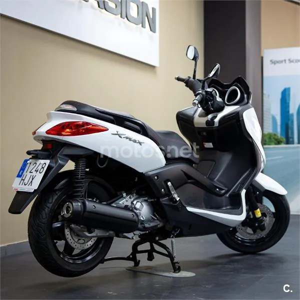 Yamaha XMAX 250 – Vista 6