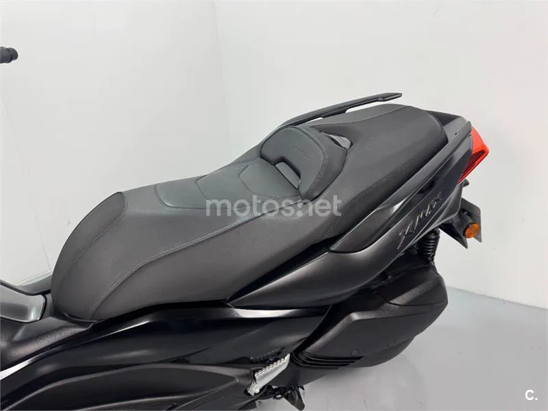Yamaha XMAX 300 – Vista 17