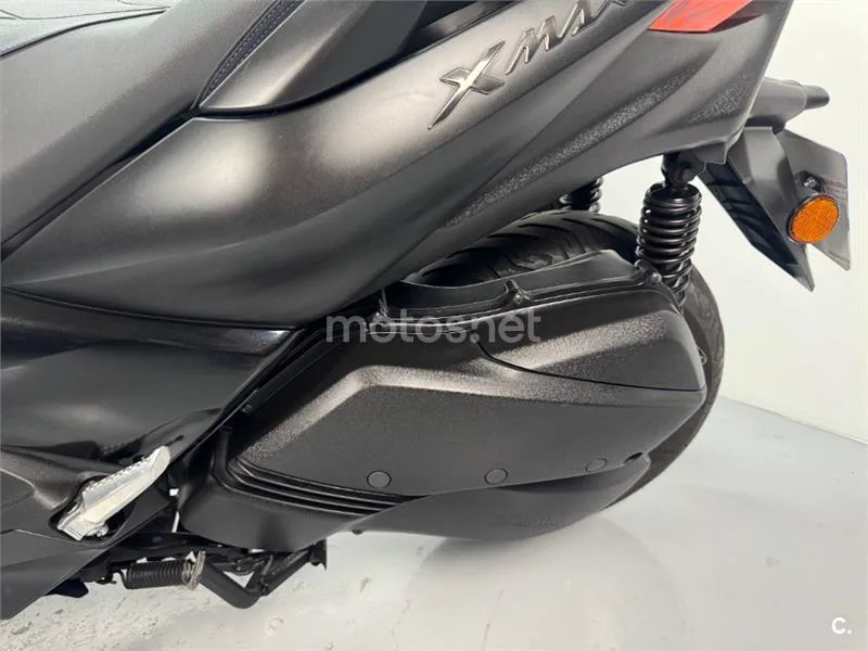 Yamaha XMAX 300 – Vista 19
