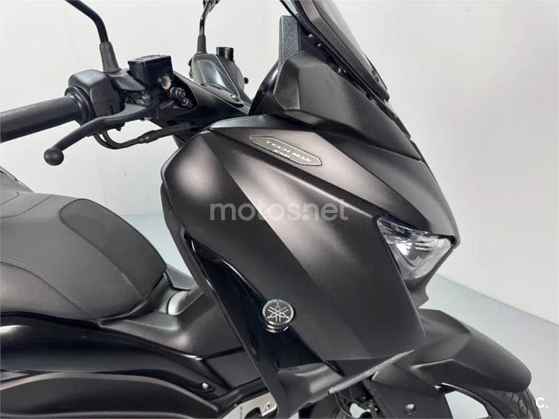 Yamaha XMAX 300 – Vista 4
