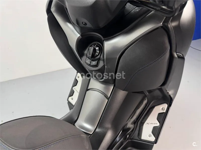 Yamaha XMAX 300 – Vista 9