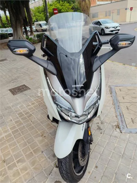 Honda Forza – Vista 11